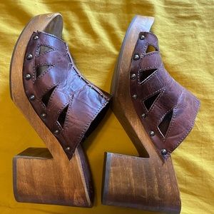 Size 10 Matisse Brown Clog